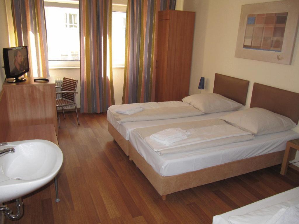 Litty'S Hotel Μόναχο Δωμάτιο φωτογραφία